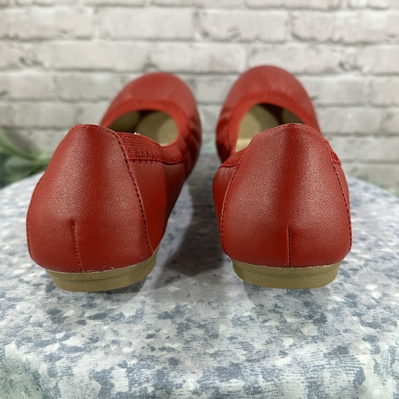 Croft & Barrow Elm Red Round Toe Elastic Scrunch Flats Women’s 9.5M❤️NWOT❤️ - Picture 6 of 9